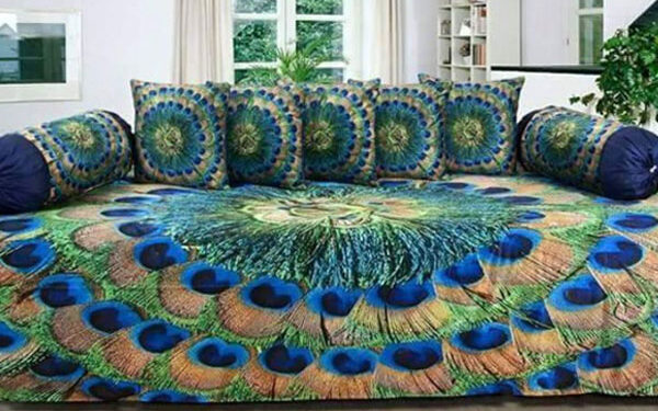 “VIRAASAT’ – Celebrating Handloom Home Décor