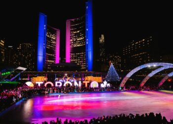 Festive Splendor: Toronto’s Cavalcade of Lights Heralds Holiday Cheer!