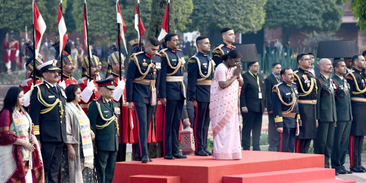 गणतंत्र दिवस की हार्दिक शुभकामनाएँ!✨