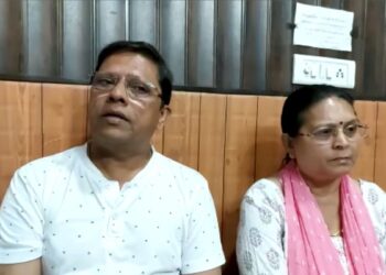 Parents in India sue son and Daughter-In-Law for not giving them a grandchild