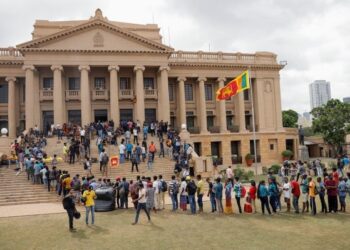 Sri Lanka Crisis: Protestors find 17.85 million rupees from President Rajapaksa’s home