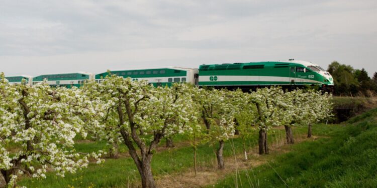 GO train service between Toronto and Niagara Falls is being reintroduced