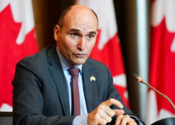 Canada expanding funding for HIV screening