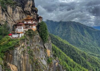 SNOWMAN RACE – The Ultimate Race for Climate Action!