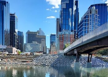 Alberta continues to smash investment records