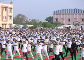 More than 15,000 people joined the ‘Yoga Mahotsav’ in Jaipur