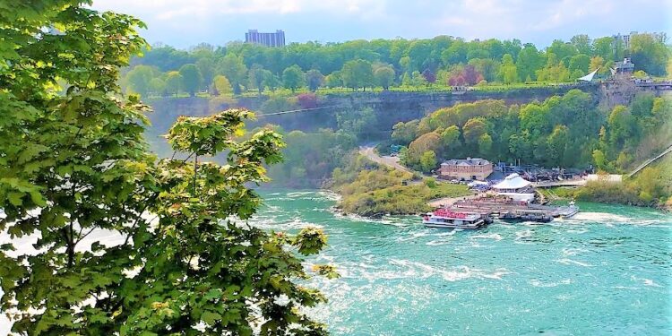 Travelling for Canada Day or U.S. Independence Day?