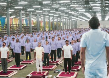 3000 Hari Krishna Group Employees Celebrate International Yoga Day Worldwide