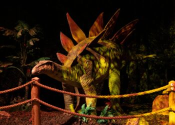 #DinosAlive: An Immersive Experience Opens in Toronto this Fall