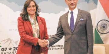 Minister Anand meets with India’s External Affairs Minister