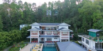 The First Ever Luxury Rehab in the Himalayas